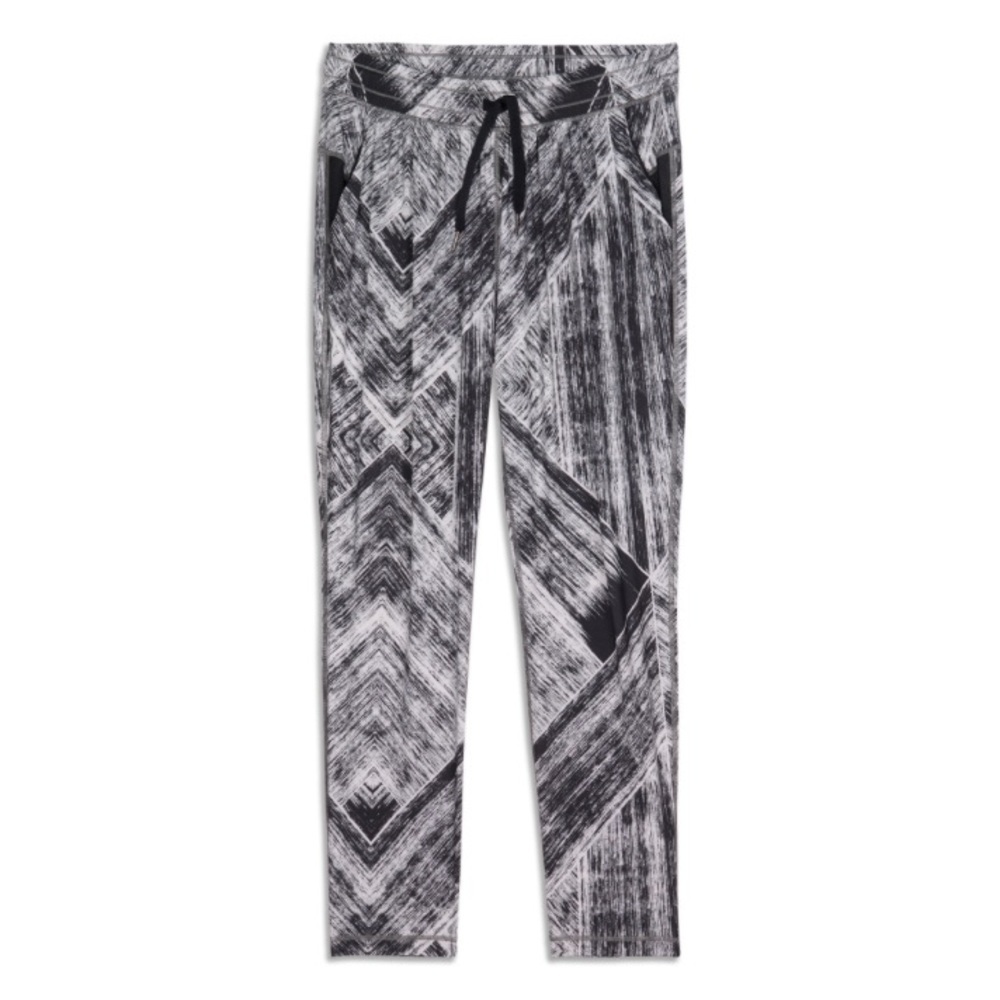 Lululemon Jet Set pants lightweight athletic pants size 10